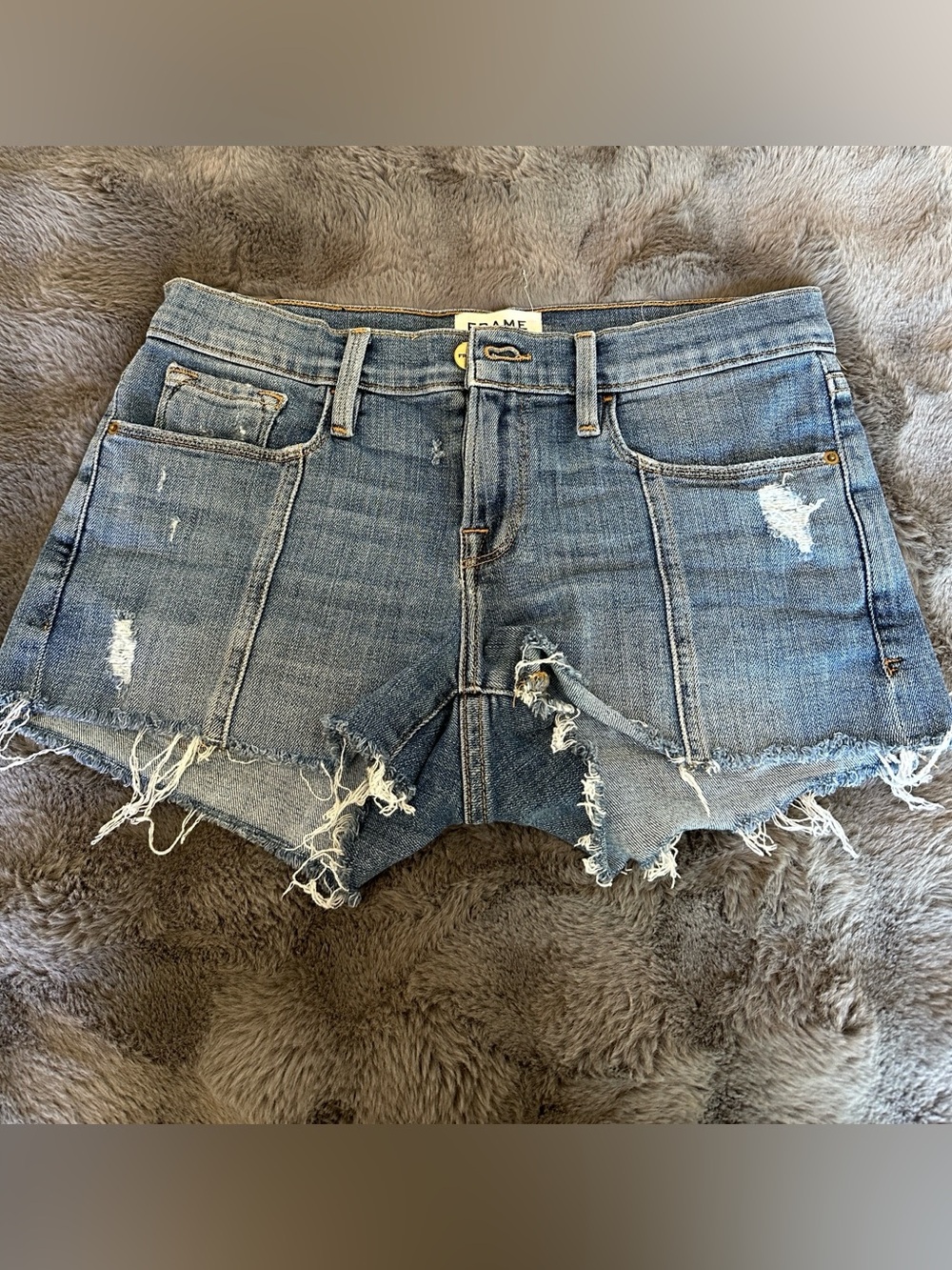 Frame Denim Le Cutoff Shorts in Sandpiper